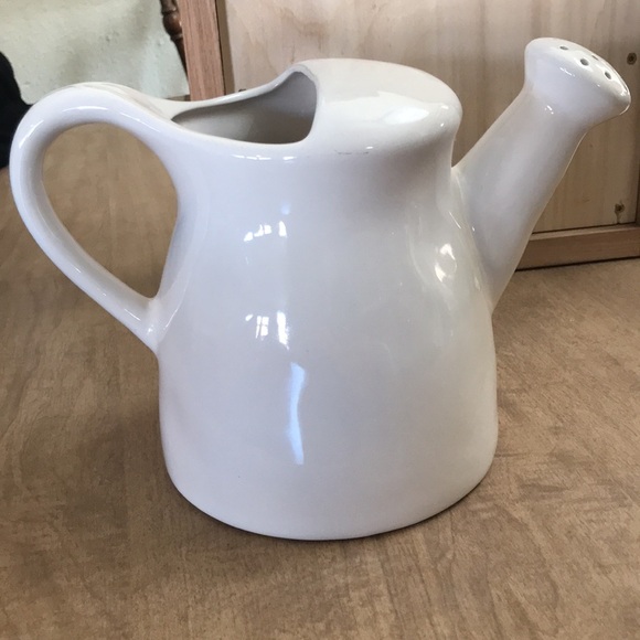 Rae Dunn Mom's Garden Pitcher. Excellent Condition. Holds About 60 Ounces. - Picture 4 of 6